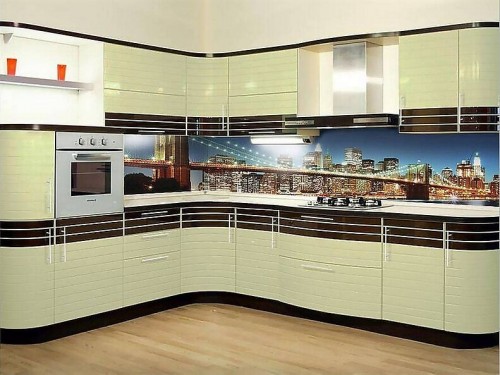 Кухня Бостон — длина 3,1 м ширина 2,4 м Кухня Бостон — длина 3,1 м ширина 2,4 м