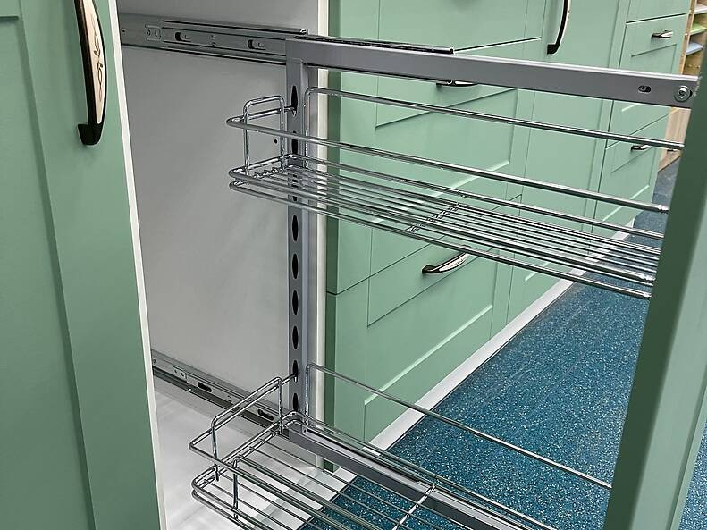 Кухня Базис Nicole — длина 2,4 м Кухня Базис Nicole — длина 2,4 м