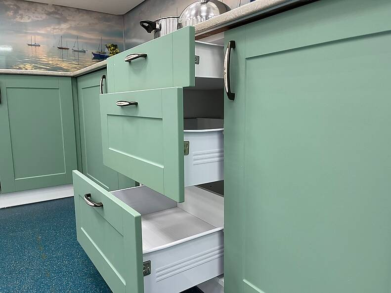 Кухня Базис Nicole — длина 3 м Кухня Базис Nicole — длина 3 м