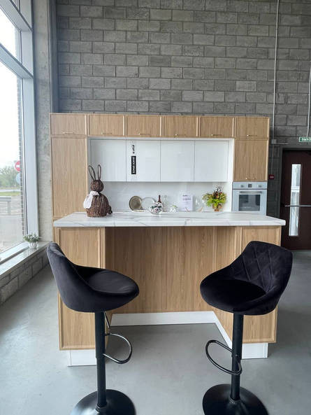 Кухня Беверли — длина 3 м ширина 1,6 м