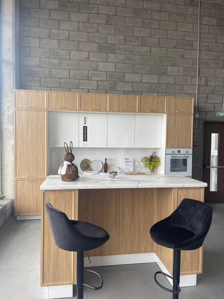 Кухня Беверли — длина 2,4 м