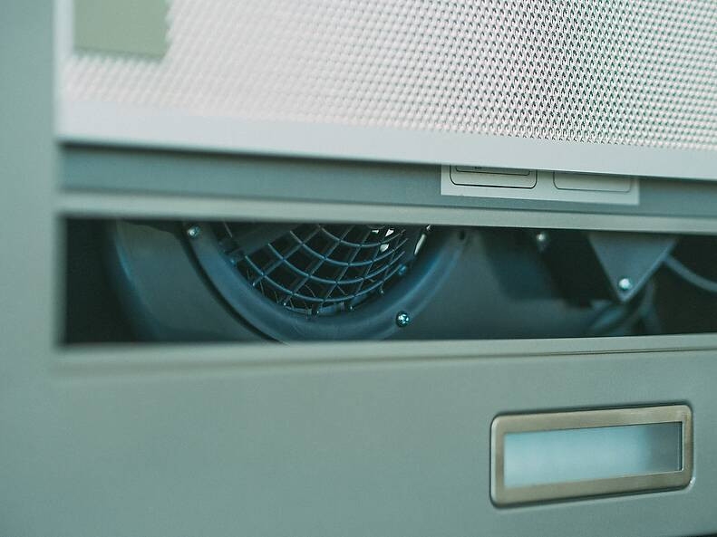 Вытяжка HUBBLE 2M 600 INOX