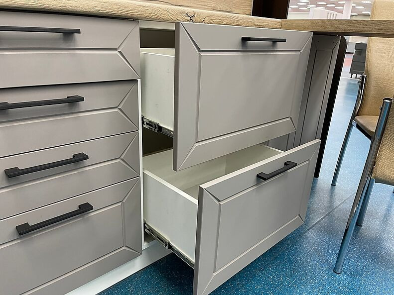 Кухня Кёльн — длина 2,8 м ширина 2 м Кухня Кёльн — длина 2,8 м ширина 2 м